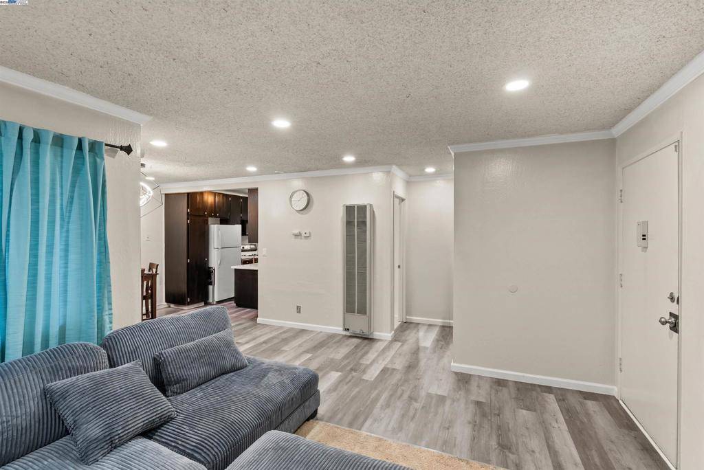 Vallejo, CA 94589-3500,355 Parkview Terrace #B9