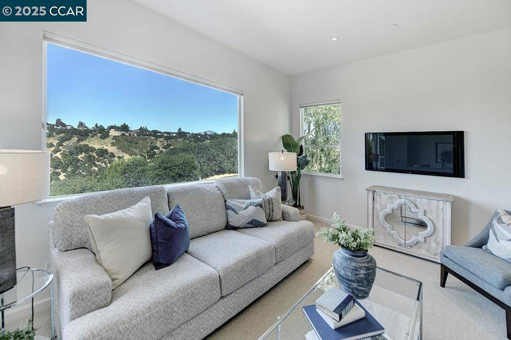 Walnut Creek, CA 94595,2916 Saklan Indian Dr
