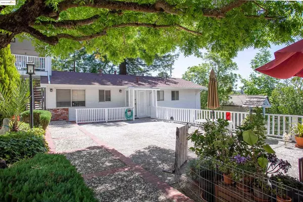 Moraga, CA 94556,2044 Ascot Dr