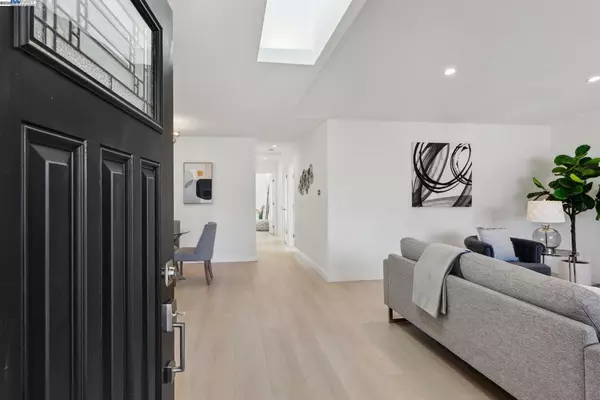 Martinez, CA 94553,577 Dorothy Ln