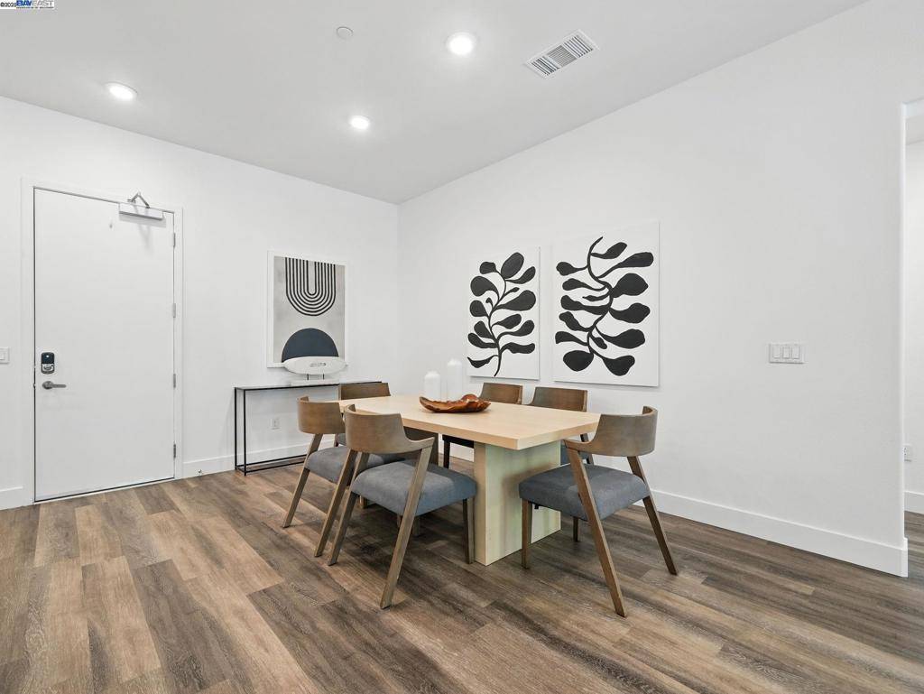 Fremont, CA 94539,45188 Tom Blalock St #109