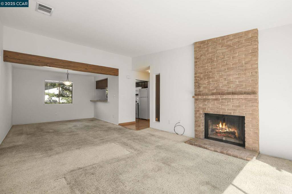 Concord, CA 94518,2055 Sierra Rd #125
