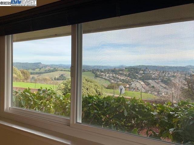 Castro Valley, CA 94546,2755 Pineridge Rd