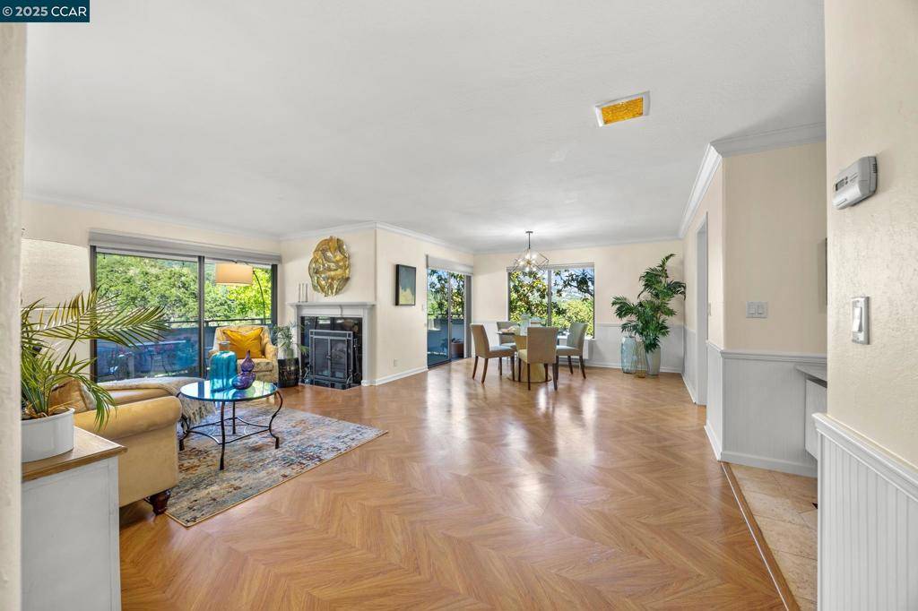 Walnut Creek, CA 94595,3282 Rossmoor Pkwy #4