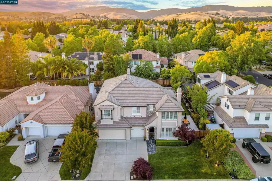 139 Shelterwood Ln, Danville, CA 94506