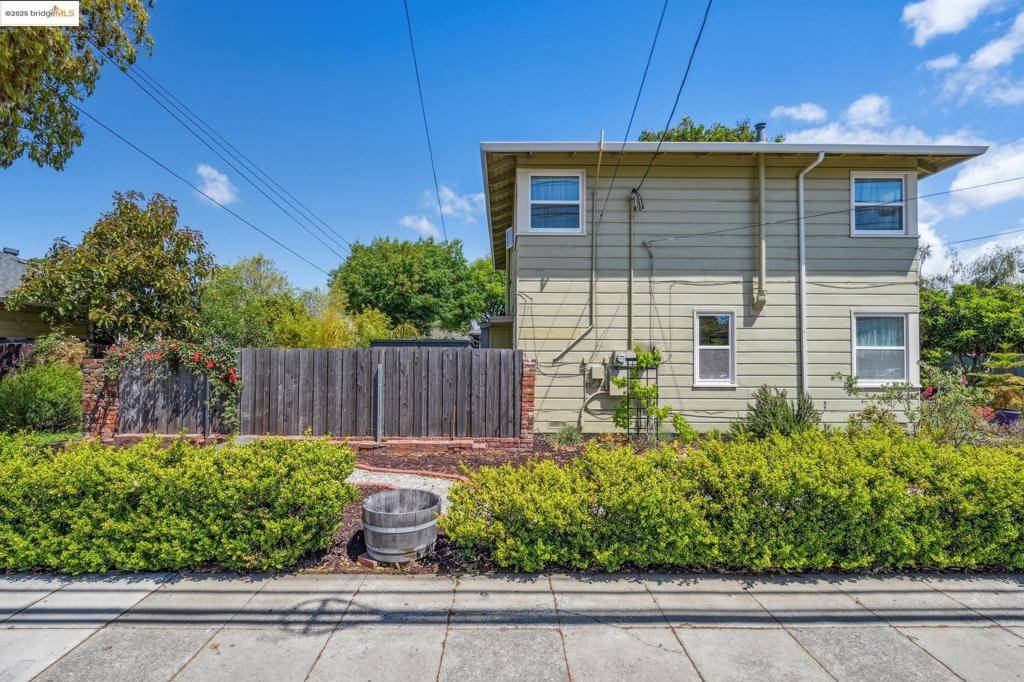 Alameda, CA 94501,317 Pacific #A