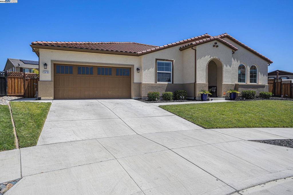 Antioch, CA 94531,5418 Trailhead Court