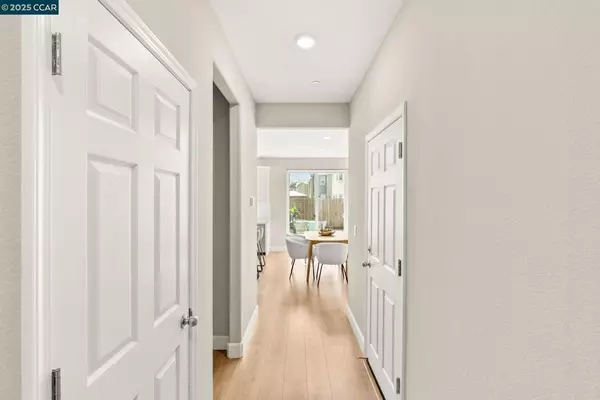 Vacaville, CA 95688,612 Farmstead Drive