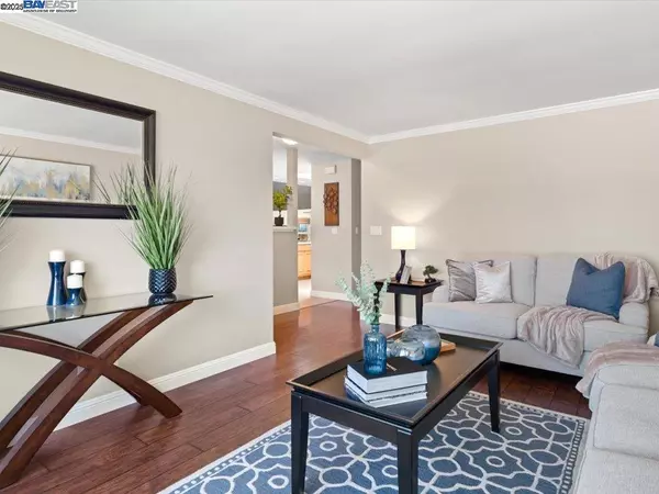Union City, CA 94587-0000,35009 Lilac Loop