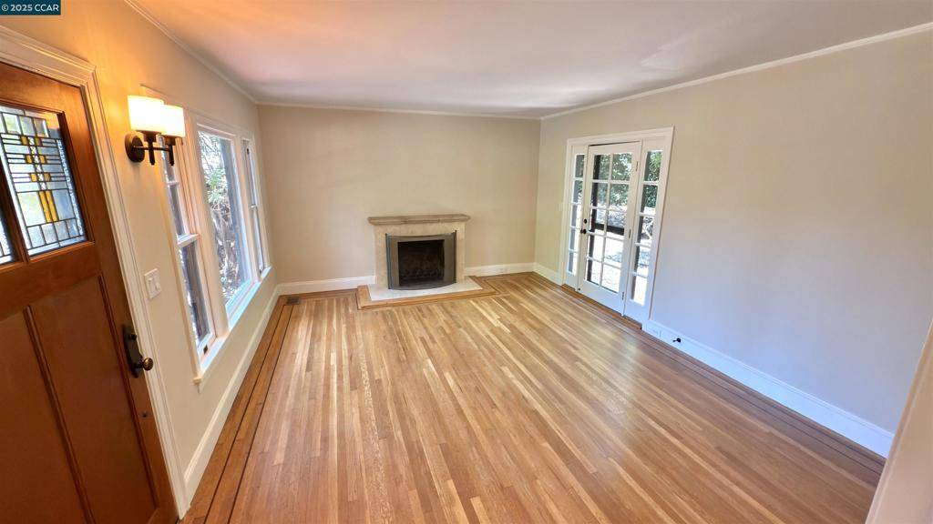 Martinez, CA 94553,900 Brown St