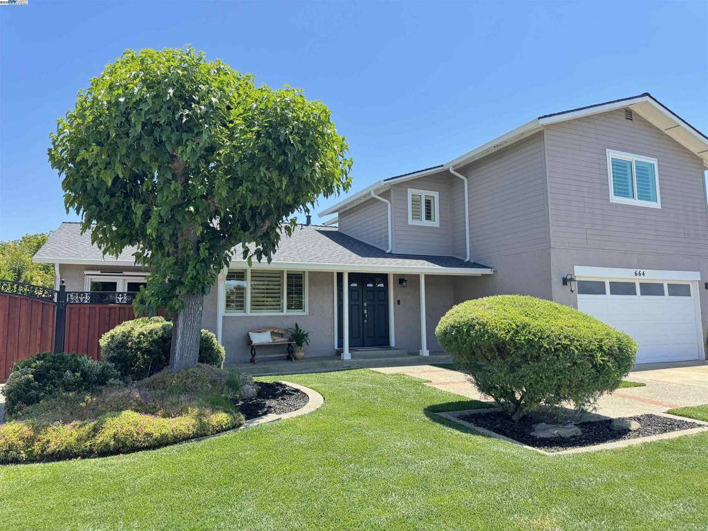 664 Murdell Ln, Livermore, CA 94550