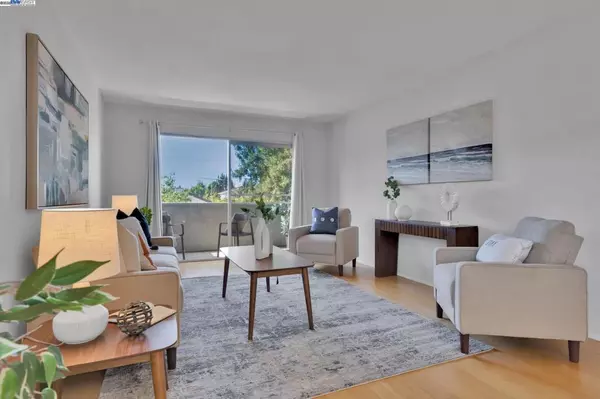 415 Cornell Ave #304, Albany, CA 94706