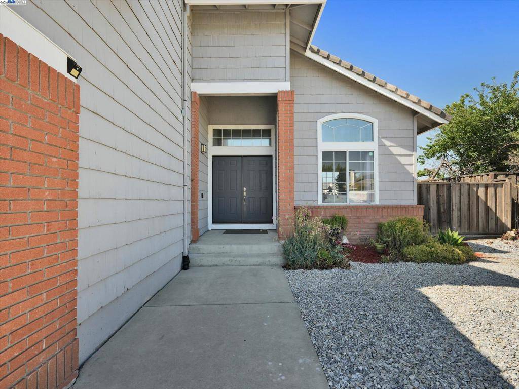 Pittsburg, CA 94565,2167 Rain Drop Cir