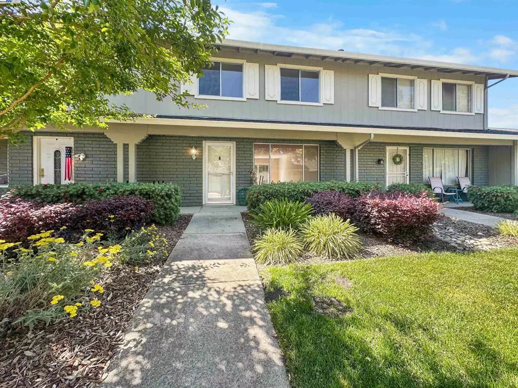 San Ramon, CA 94583,2857 Fountainhead Dr