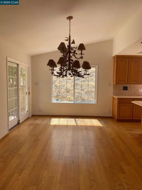 Martinez, CA 94553,4983 Milden Rd