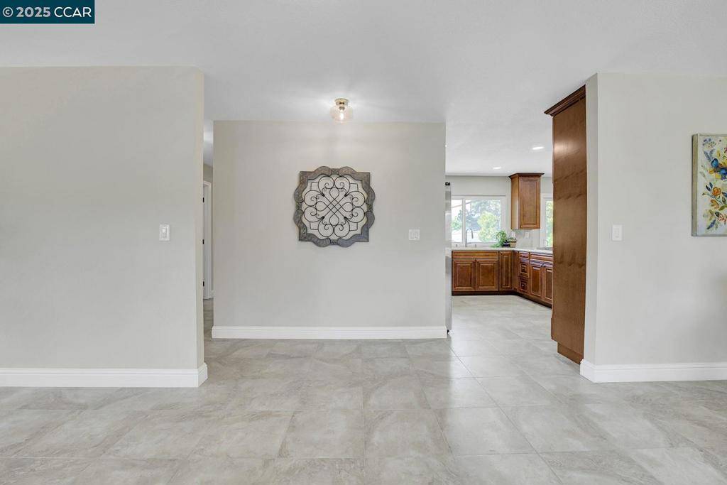 Danville, CA 94526,972 Richard Ln