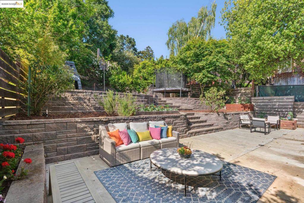 Berkeley, CA 94708,2847 Shasta Rd