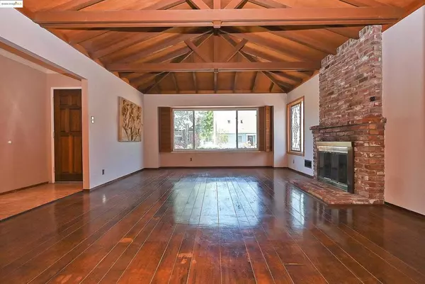 Oakland, CA 94605,44 Oak Hill Cir
