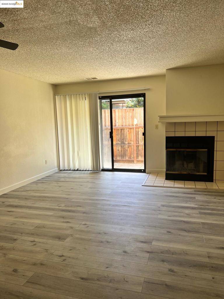 Pittsburg, CA 94565-7041,126 PEPPERMILL LN