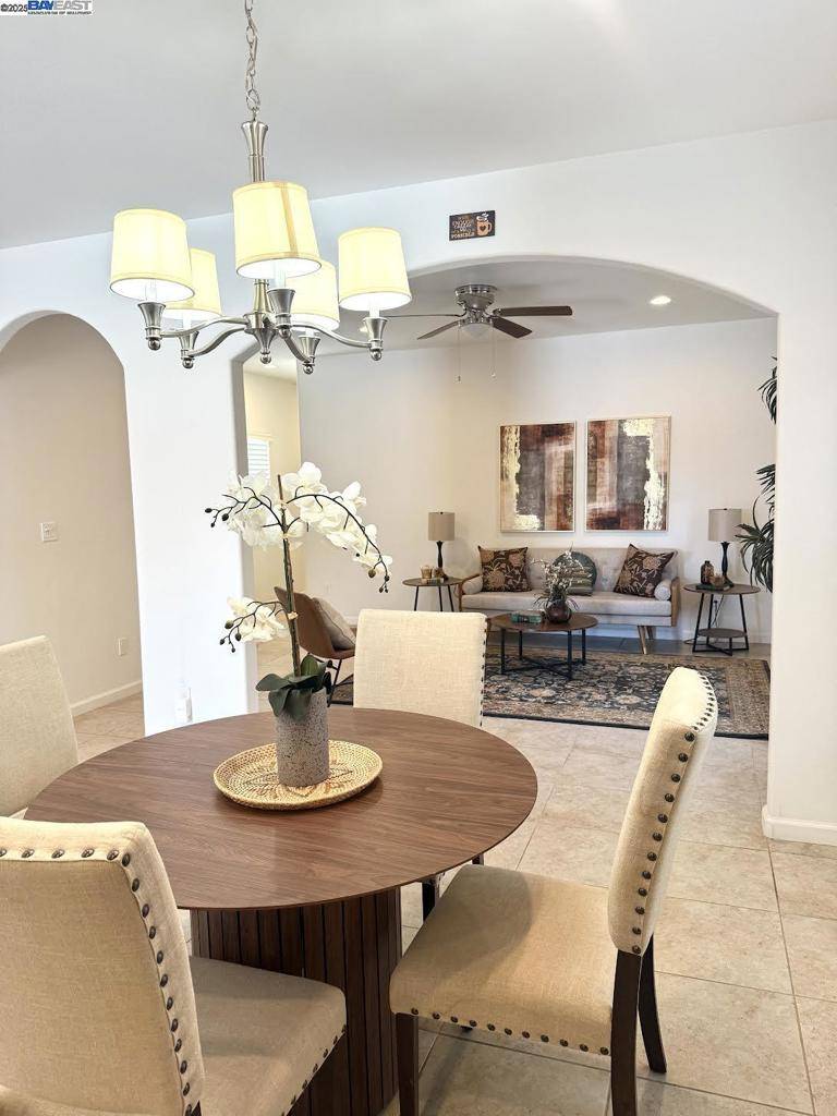 Los Banos, CA 93635,1602 Woodbrush Ave