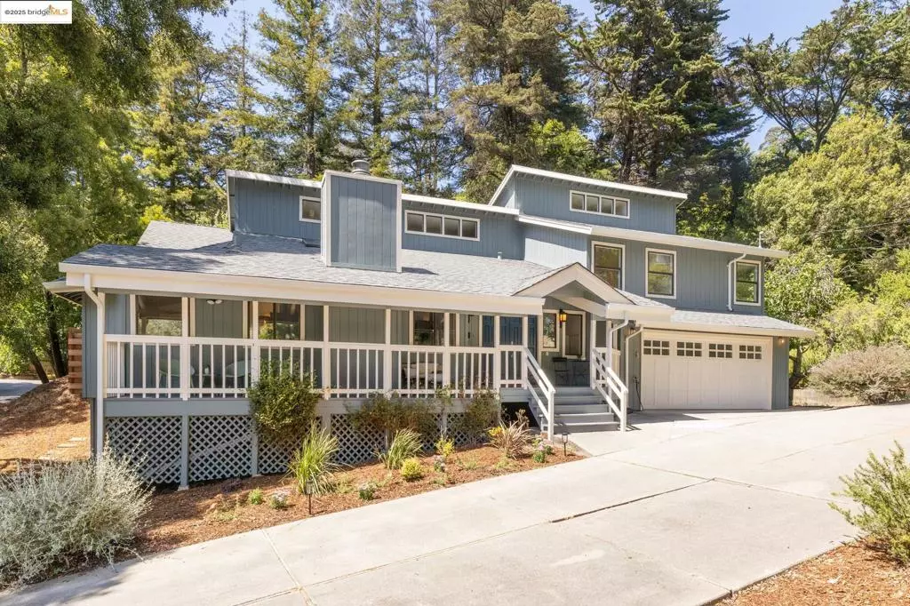 Oakland, CA 94611,7383 Saroni Dr