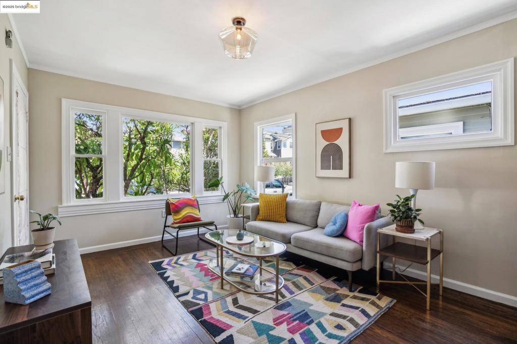 Oakland, CA 94619,3577 Brookdale Avenue