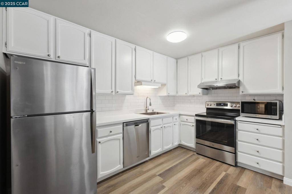 Walnut Creek, CA 94597,1064 Wesley Ct #2