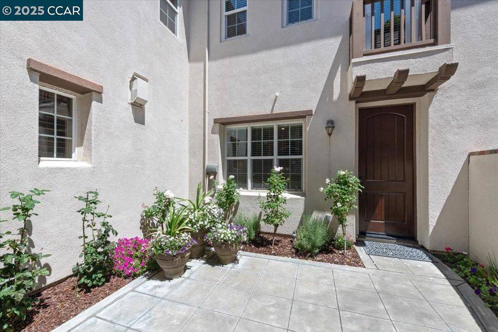 San Ramon, CA 94582-5667,7840 Stoneleaf Drive