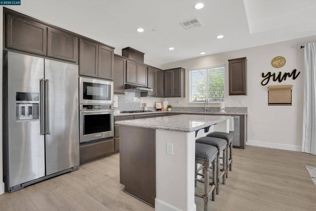 Vacaville, CA 95688,901 Goldfinch Cir