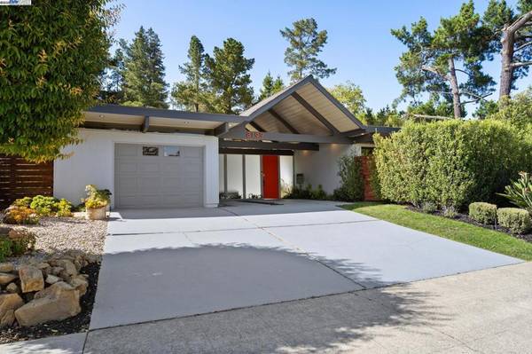 8199 Hansom Dr,  Oakland,  CA 94605