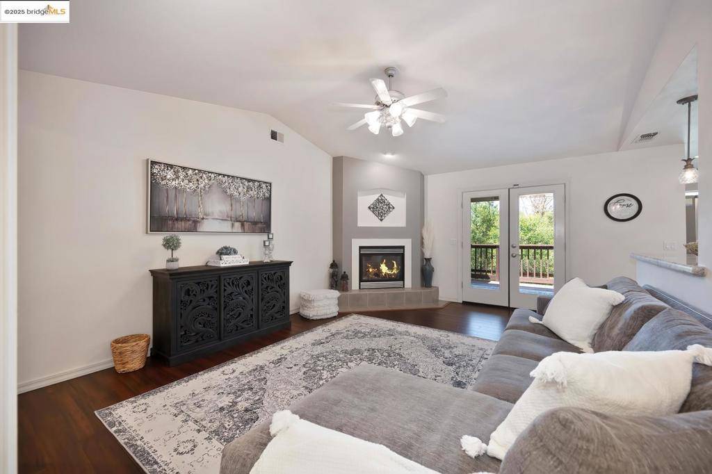 Cameron Park, CA 95682,3196 Sudbury RD