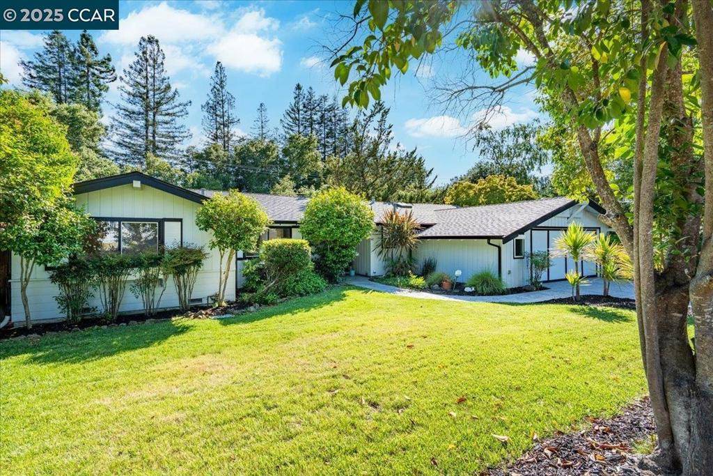 Moraga, CA 94556,42 Freitas Dr