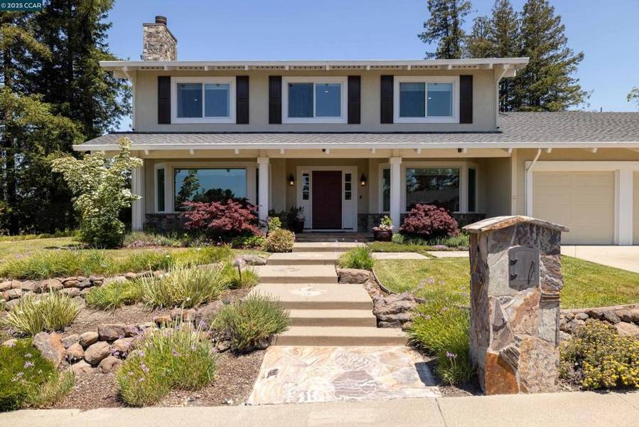 1103 Country Club Dr, Moraga, CA 94556