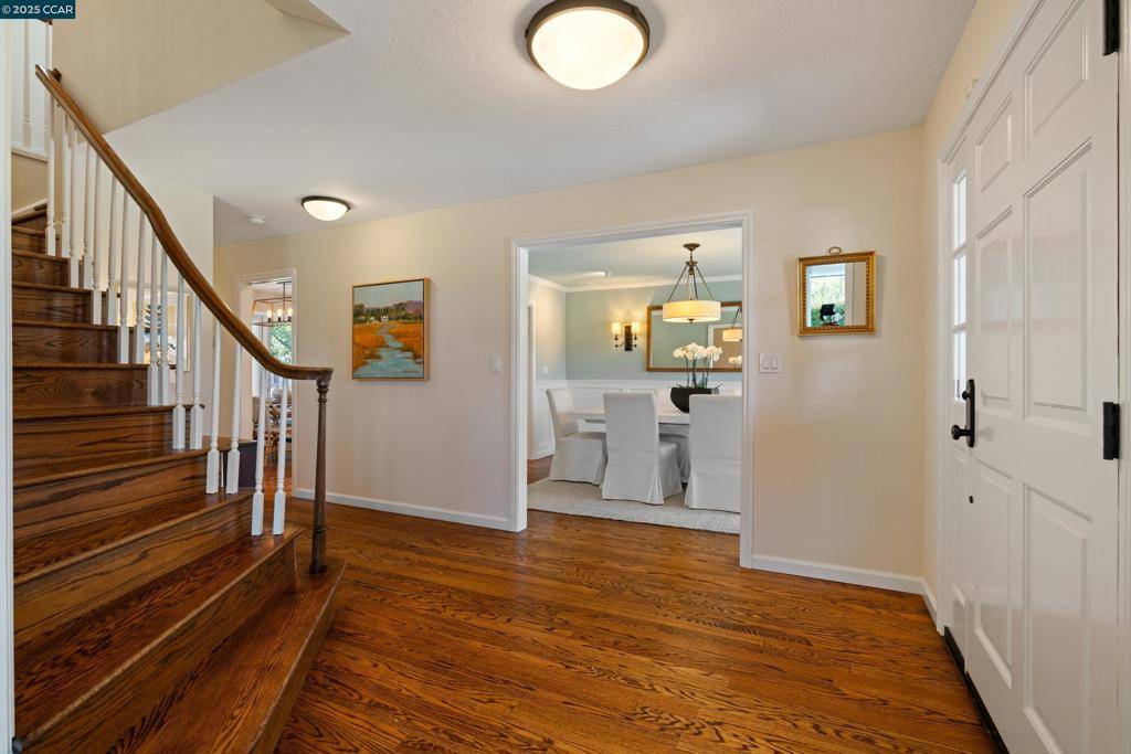 Moraga, CA 94556,1103 Country Club Dr