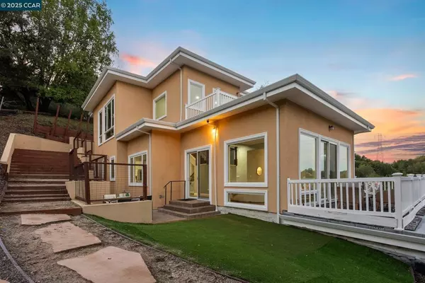 Orinda, CA 94563,102 Barbara Rd