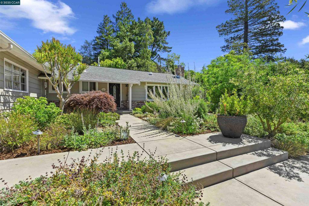 Orinda, CA 94563,51 Ivy Dr