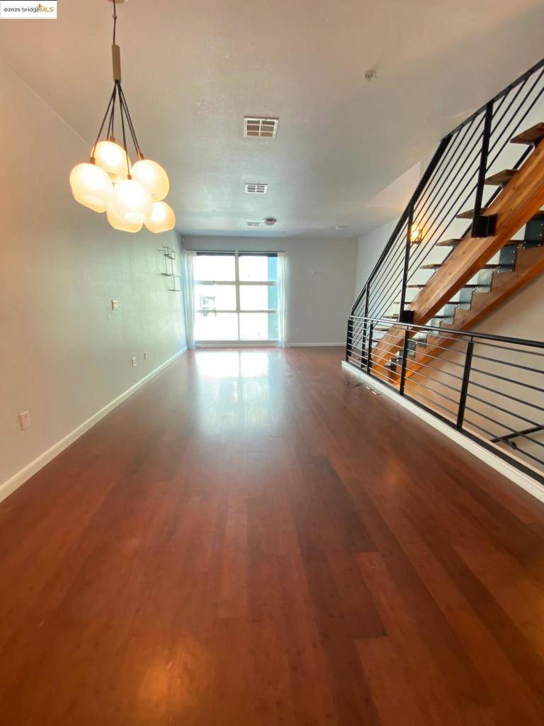 Emeryville, CA 94608,Address not disclosed