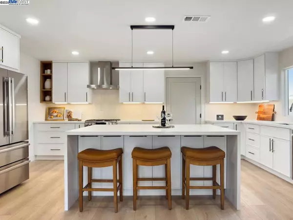 Pleasanton, CA 94588,6196 Inglewood Dr