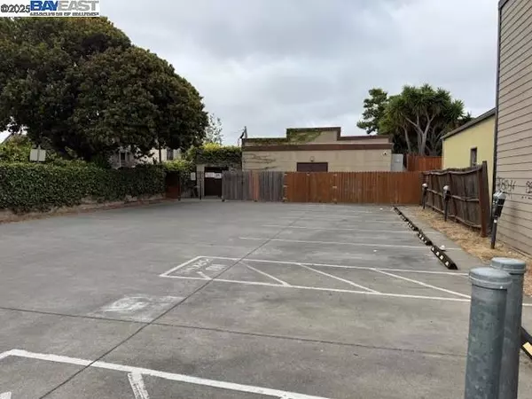 Alameda, CA 94501,2308 Encinal Ave