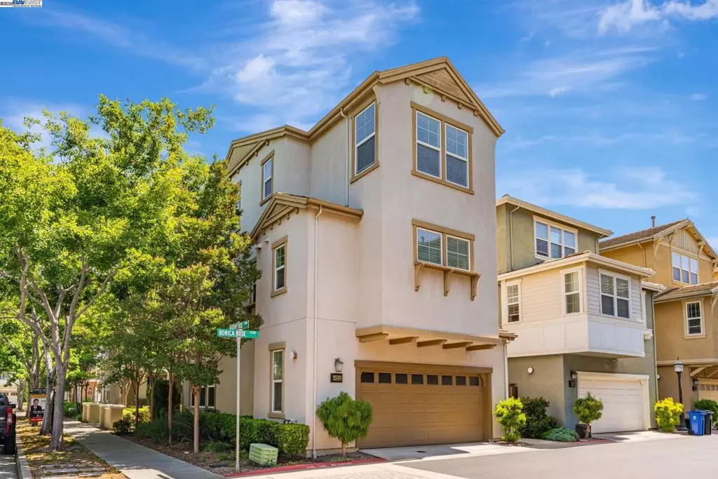 Fremont, CA 94538,40252 Bonica Rose Terrace