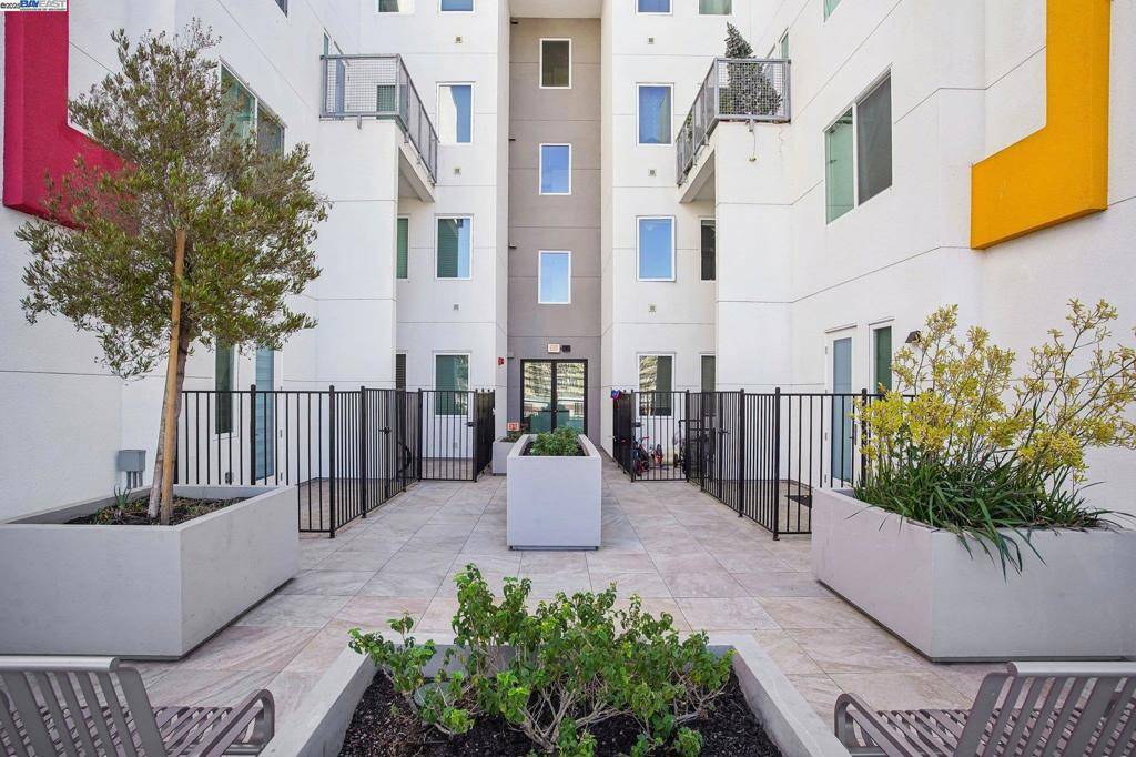 Fremont, CA 94539,42111 Osgood Rd #523