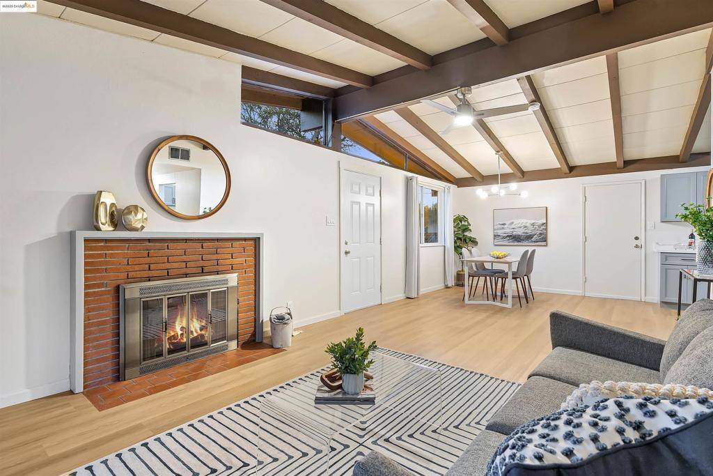 2590 Kavanagh Rd,  San Pablo,  CA 94806