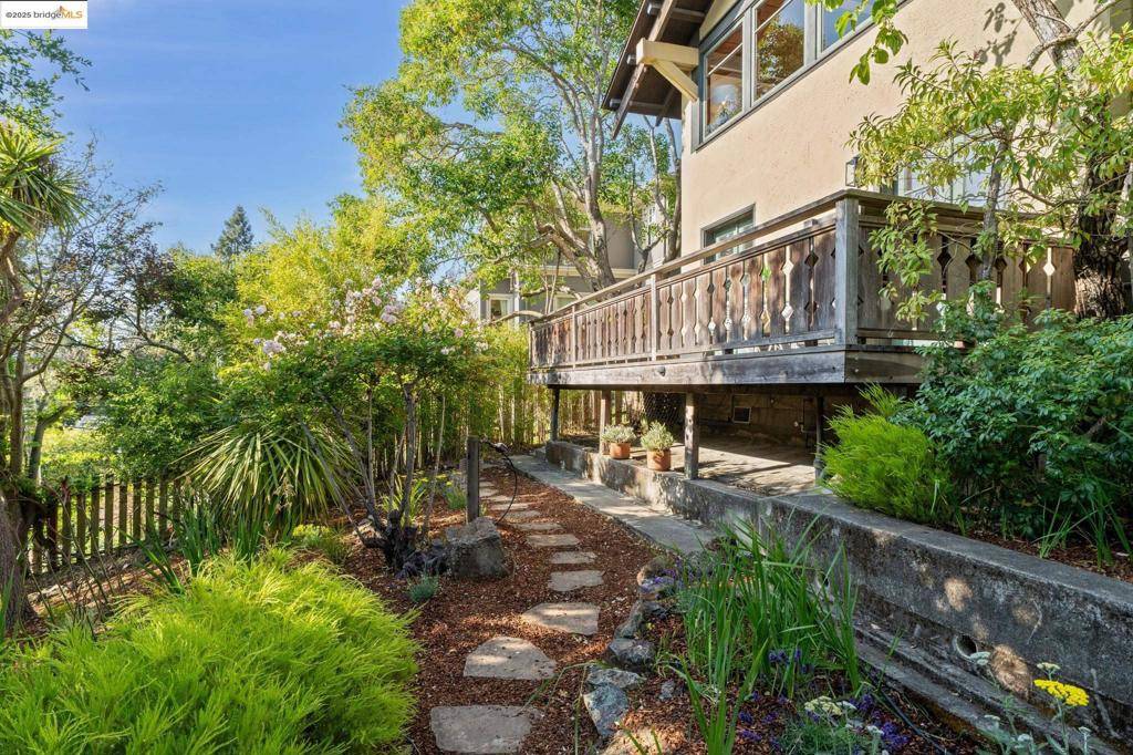 Berkeley, CA 94708-0000,1309 Arch St