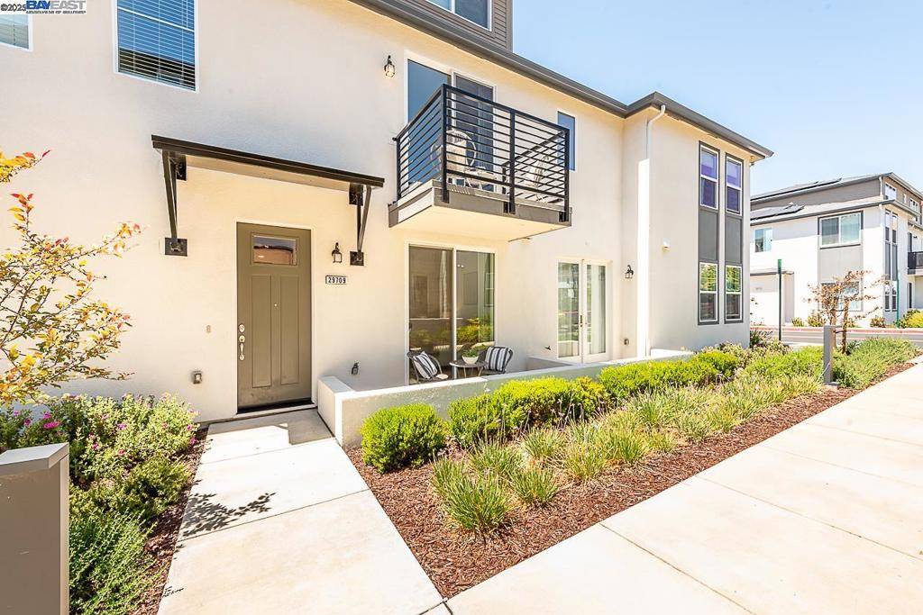 29709 Hansen St, Hayward, CA 94544
