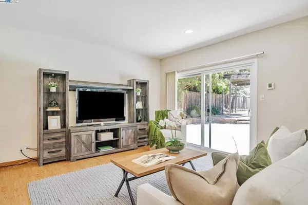 Dublin, CA 94568-1344,7765 Peppertree Road