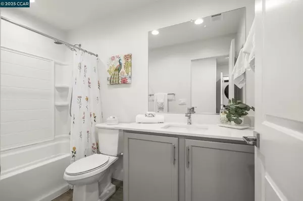 San Leandro, CA 94579,927 Sienna Loop