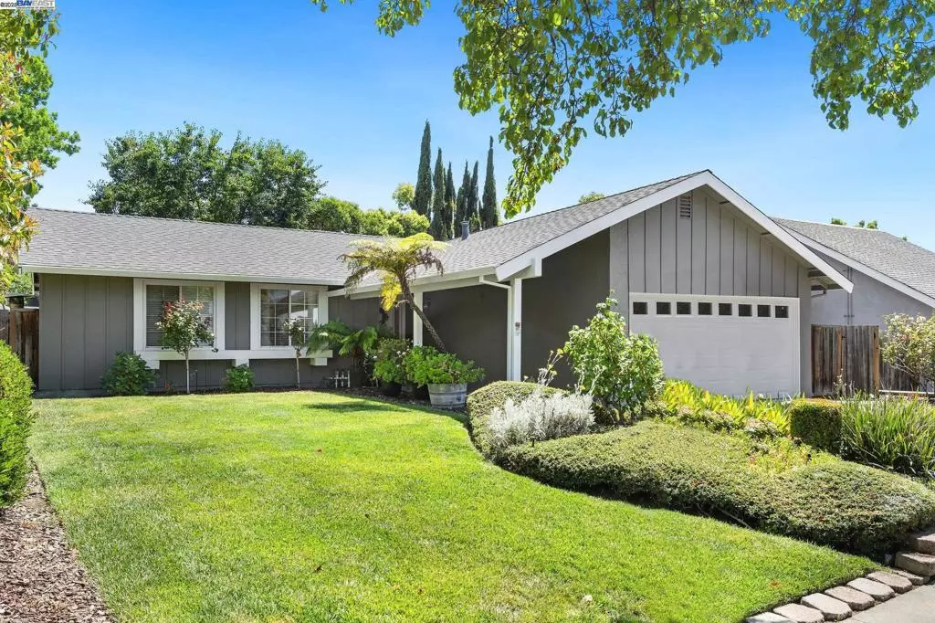Pleasanton, CA 94566,1001 Crellin Rd