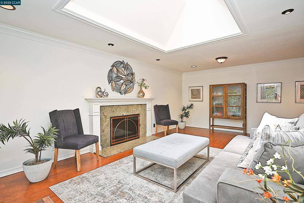 Pleasant Hill, CA 94523,273 Oak Park Ln