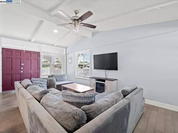 Hayward, CA 94545,2758 Sleepy Hollow Ave