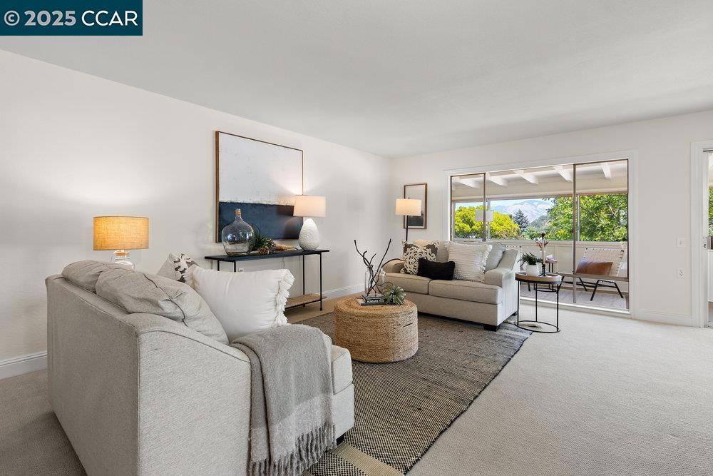 2200 Pine Knoll Dr #11, Walnut Creek, CA 94595